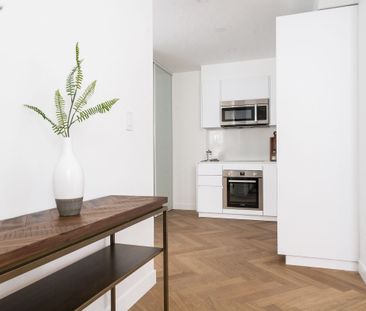 For Lease - 110 Wellesley Street Unit# 102, Toronto, Ontario - Photo 6
