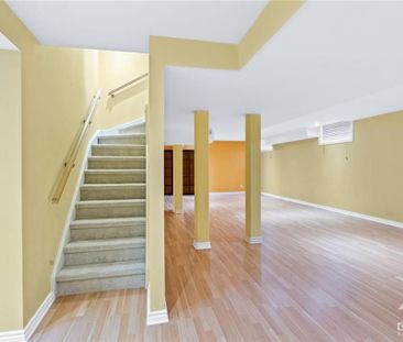 For Lease - 9 ARMAGH Way, Barrhaven, Ontario - Photo 2