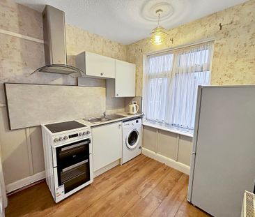 Durbar Road | Off Dunstable Rd | LU4 8BA - Photo 3