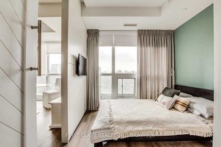 For Lease - 60 Berwick Avenue Unit# 606, Toronto, Ontario - Photo 4