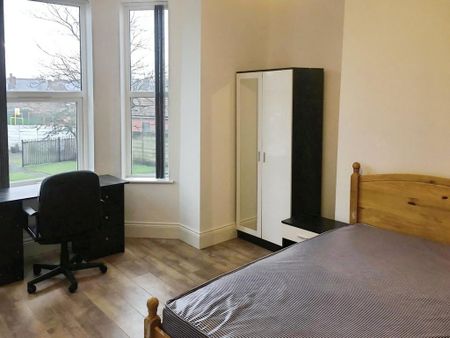 7 bedroom semi-detached house to rent - Photo 3