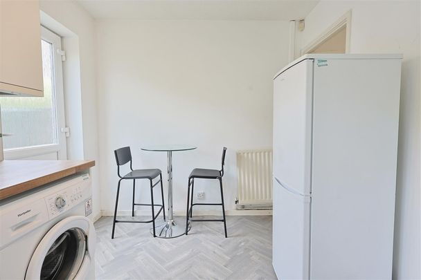 2 bedroom Student Terraced House to rent in Windmill Court, Newcastle Upon Tyne - Photo 1