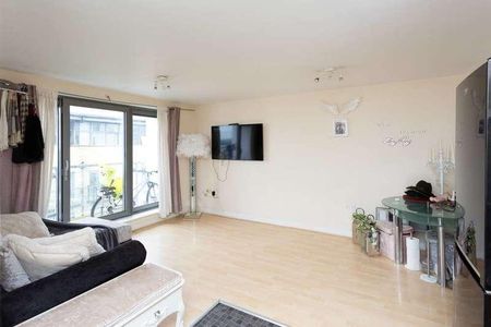 Ashleigh Court, Wd, Watford, WD17 - Photo 2