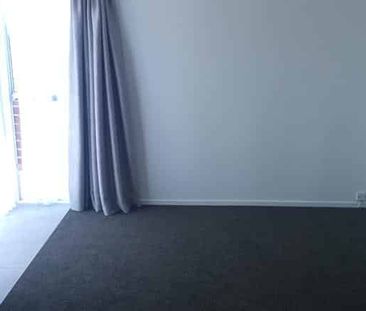 Large and spacious - Photo 1