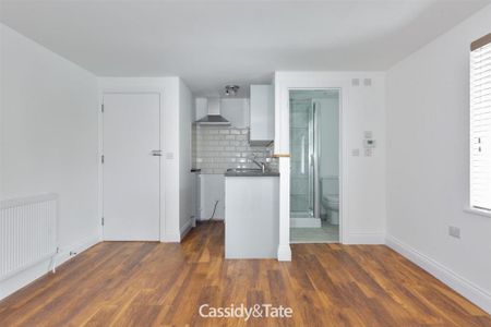 Studio to rent - Photo 2