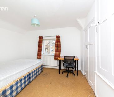 5 bedroom semi-detached house to rent - Photo 2