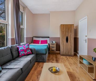 1 bedroom flat to rent - Photo 2