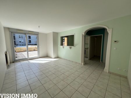 Location Appartement 2 pièces 46m² VOIRON 38500 - Photo 2