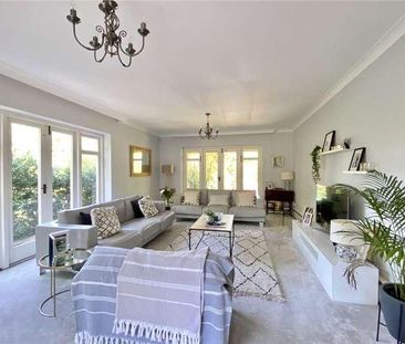 Grove Road, Beaconsfield, HP9 - Photo 2