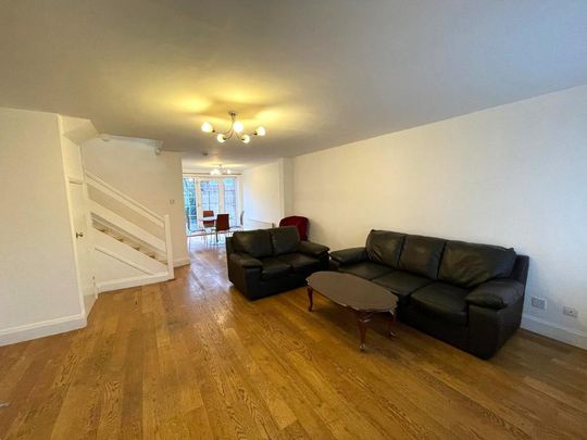 3 bedroom terraced house to rent - Photo 1