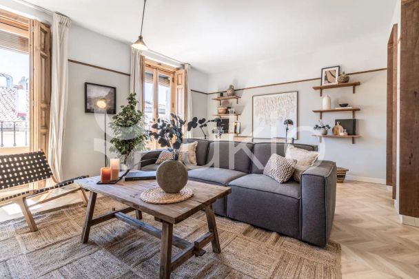 Apartamento de alquiler en Calle de San Andrés, Universidad - Malasaña - Photo 1