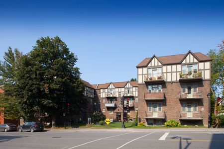 4715 Queen Mary Road - Photo 3