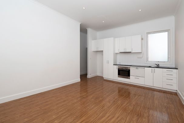 1161A Glen Huntly Road, Glen Huntly VIC 3163 - Apartment For Rent | Domain - Photo 1