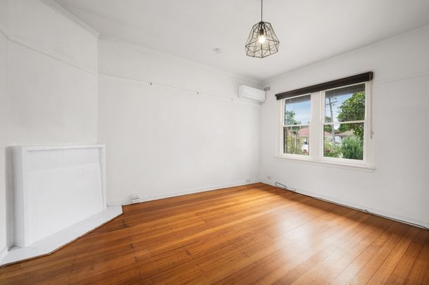 118 Dunstan Parade, Port Melbourne VIC 3207 - House For Rent | Domain - Photo 1