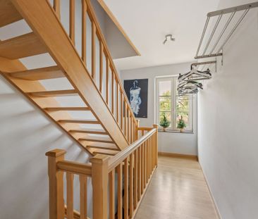 Ruime halfopen gezinswoning met vier slaapkamers te huur in Stabroek! - Photo 1