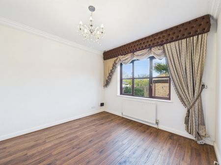 Hythe End Road, Wraysbury, Staines-upon-Thames,TW19 - Photo 4