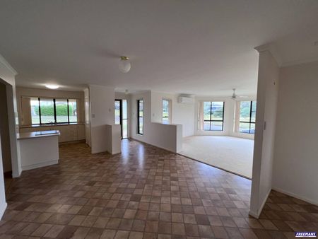 Quality Home, Quality Location - Photo 3