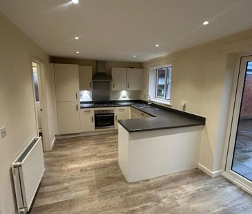 3 bedroom detached house to rent - Photo 1