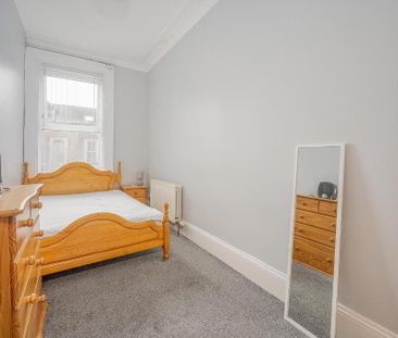 Flat 2, 5 Malone Avenue, Belfast, BT9 6EN - Photo 5