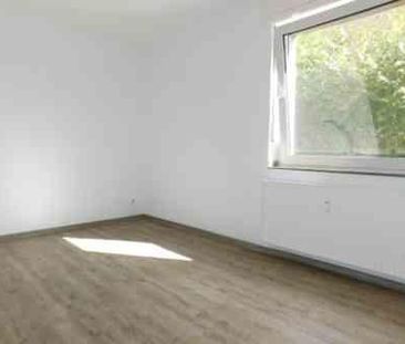 Schöne 3-Zimmerwohnung im EG mit Vinylboden zentral gelegen...! - Photo 1