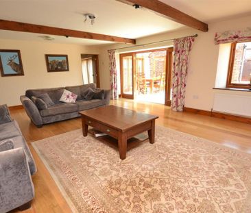 3 bedroom barn conversion to rent - Photo 4