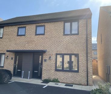 3 bedroom semi-detached house to rent - Photo 1