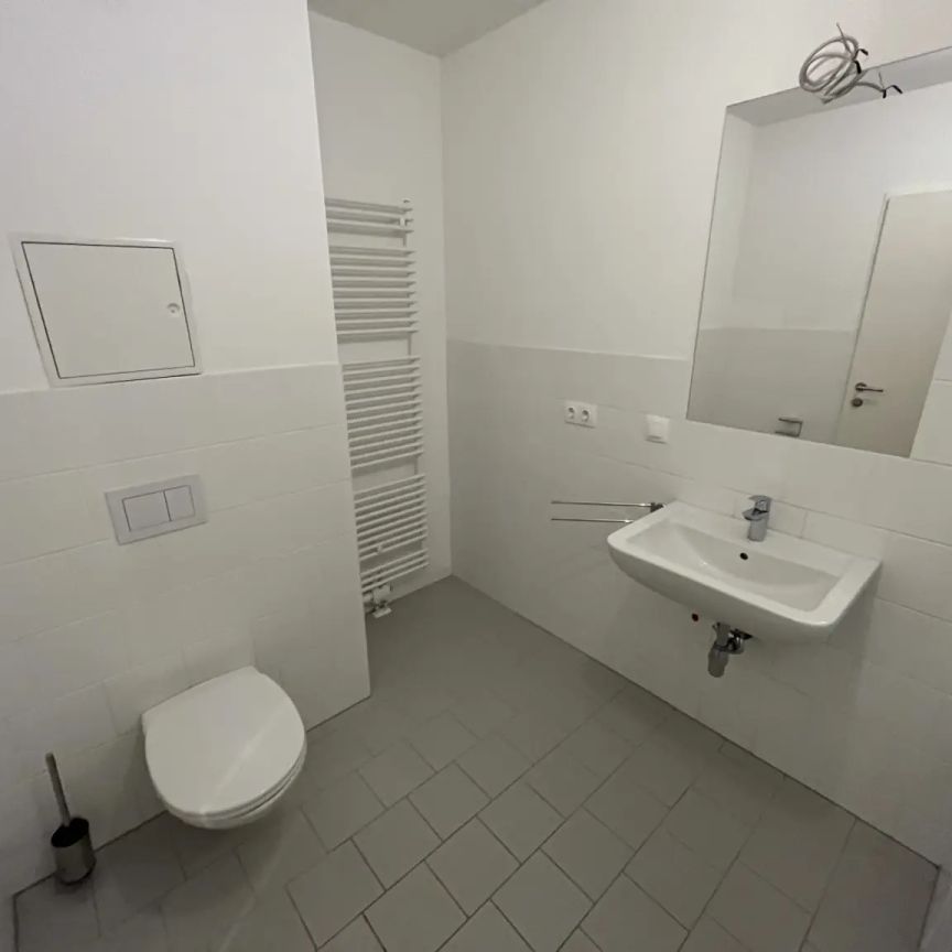 AKTION - Erster Monat Mietfrei! Moderne 2 Zimmer Wohnung mit 2 Balkonen - Photo 1