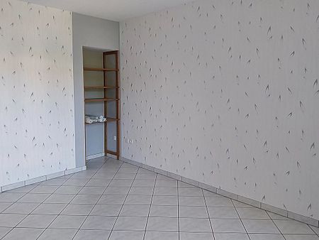 Location Appartement 3 pièces 72 m2 à Baccarat - Photo 3