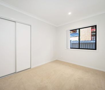 BRAND NEW CONTEMPORARY HOME - MODERN LIVING & EFFORTLESS COMFORT - Photo 6