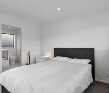 Modern 2BR Townhouse Near Hospital |$575 - Photo 2