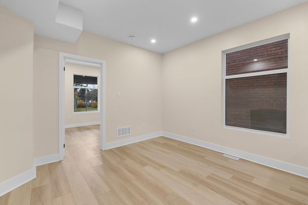 For Lease - 200 Sanford Avenue Unit# Main, Hamilton, Ontario - Photo 1