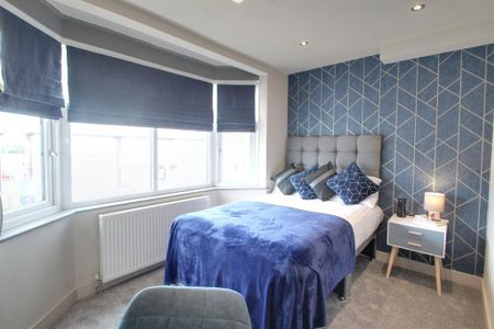 1 bedroom in a house share to rent - Photo 2