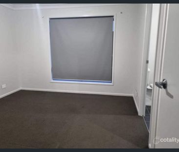 Move‑In Ready! Family Home in Prime Bracken Ridge Location - Photo 4