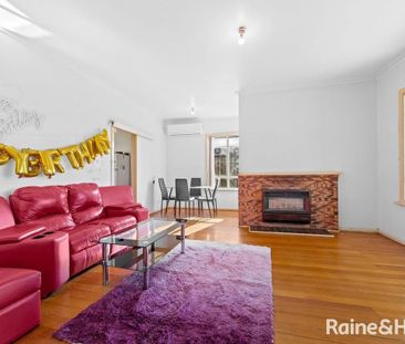 Centrally located! - Photo 1