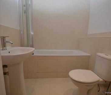 1 bedroom property to rent in Addlestone - Photo 4