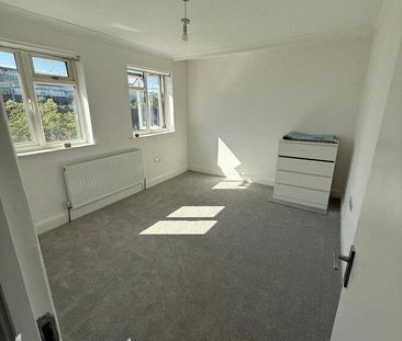 4 bedroom terraced house to rent - Photo 3