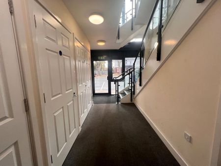 Ikon Avenue, Wolverhampton, WV6 - Photo 3