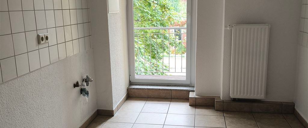 TOP SINGLEWOHNUNG! 2-Zimmer Wohnung mit Balkon, Bad m. Fenster u. Wanne - Foto 1