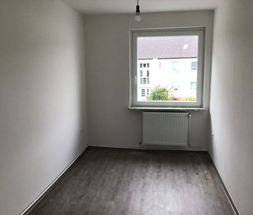 Komplett renovierte 2,5-Zimmer-Wohnung mit Balkon - Foto 3