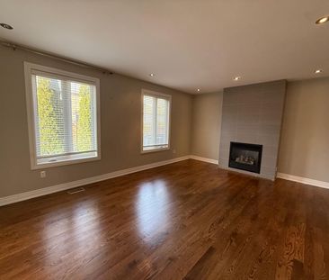 For Lease - 927 Gaslight Way, Mississauga, Ontario - Photo 1