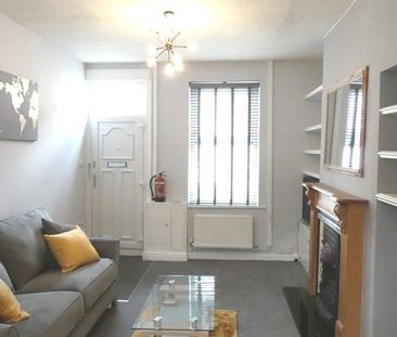 2 bedroom property to rent - Photo 2