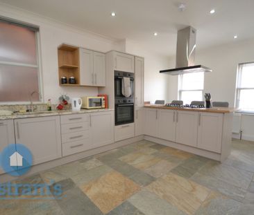 1 bed Shared House for Rent - Photo 2