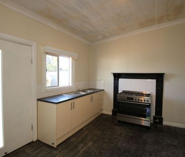 3 Nicholls Street - Photo 2