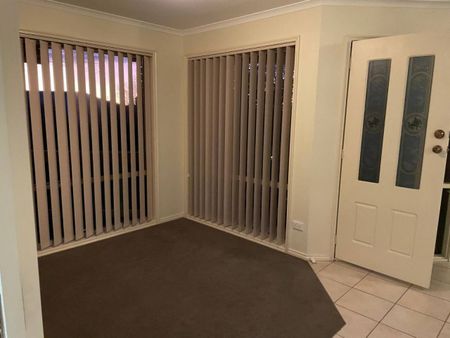 Secure three bed, ensuite double garage home is quiet cul-de-sac - Photo 2