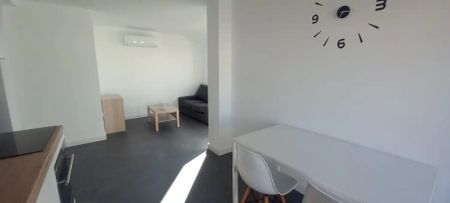 Ático de alquiler en Juan Carlos I - Foto 3