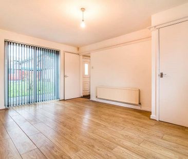 3 bedroom semi-detached house to rent - Photo 6