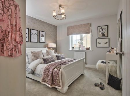 4 bedroom detached house to rent - Photo 2