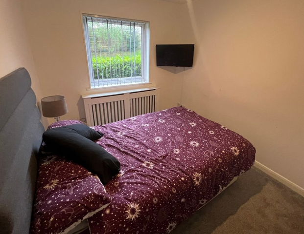 1 bedroom in a house share to rent - Photo 1