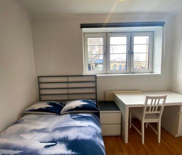 3 Bed Flat, Briant House, SE1 - Photo 6