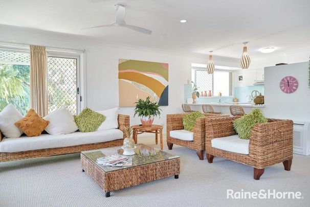 Modern three-bedroom villa - great location - Photo 1